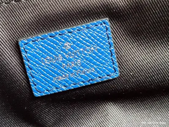 Aaa replica ru TOILET KIT VUITTON POUCH DOPP LOUIS 0629